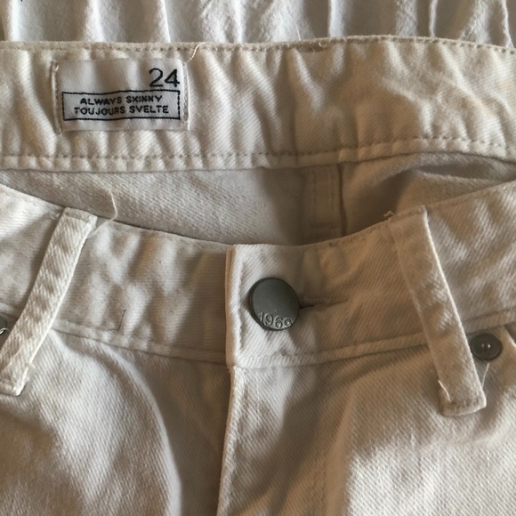 GAP Mid Rise White Jean Size 24 - Picture 5 of 7